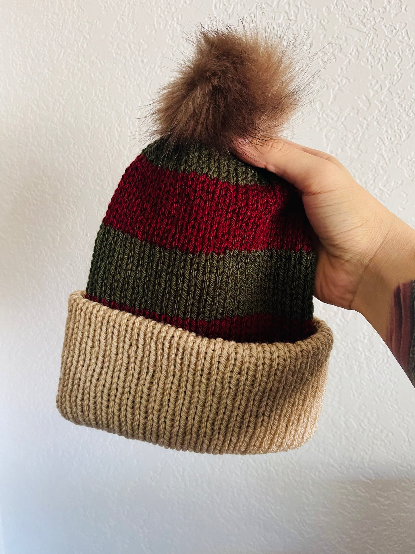 Beanie Freddy Krueger style   (Halloween collection)